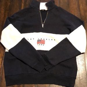 Brandy Melville crew neck pullover